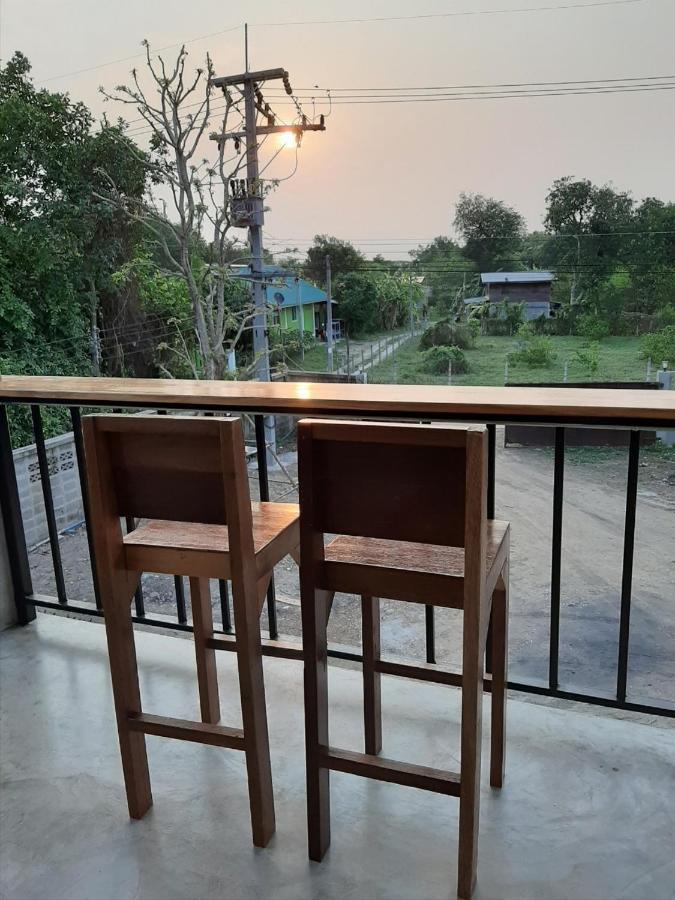 Baan Rabiangdao Uthaithani 乌泰他尼府 外观 照片