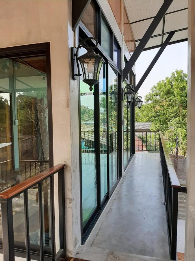 Baan Rabiangdao Uthaithani 乌泰他尼府 外观 照片