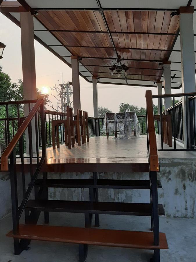 Baan Rabiangdao Uthaithani 乌泰他尼府 外观 照片