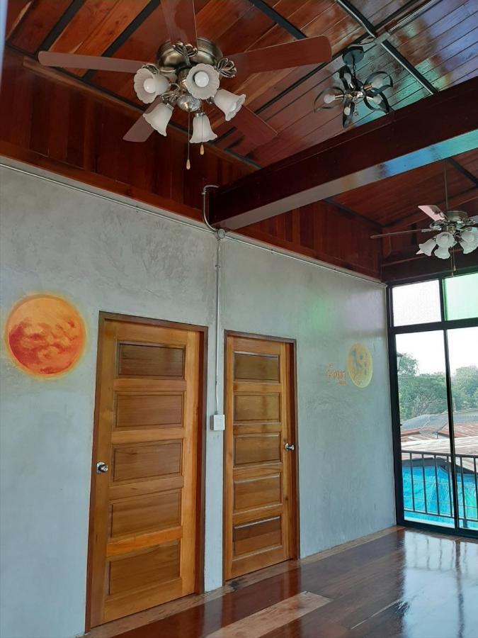 Baan Rabiangdao Uthaithani 乌泰他尼府 外观 照片