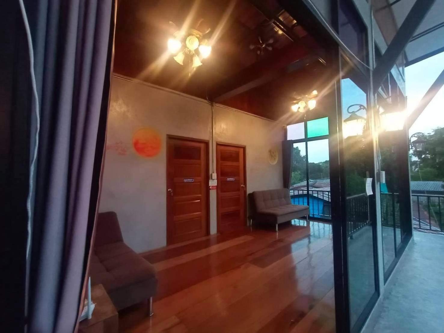 Baan Rabiangdao Uthaithani 乌泰他尼府 外观 照片